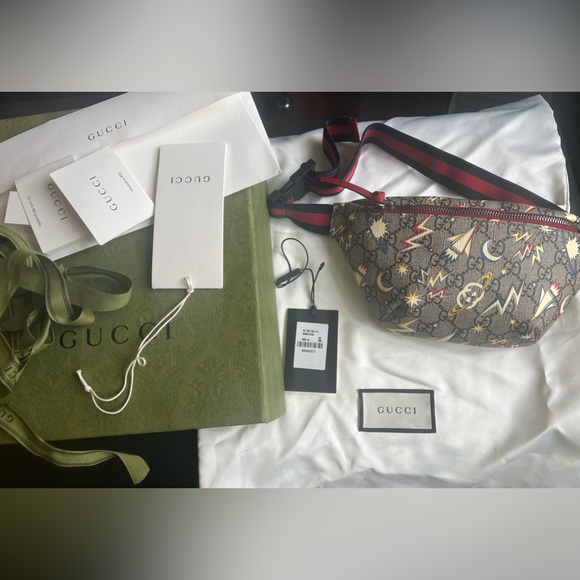 NWT Gucci GG Space Print Belt Bag - Picture 6 of 7